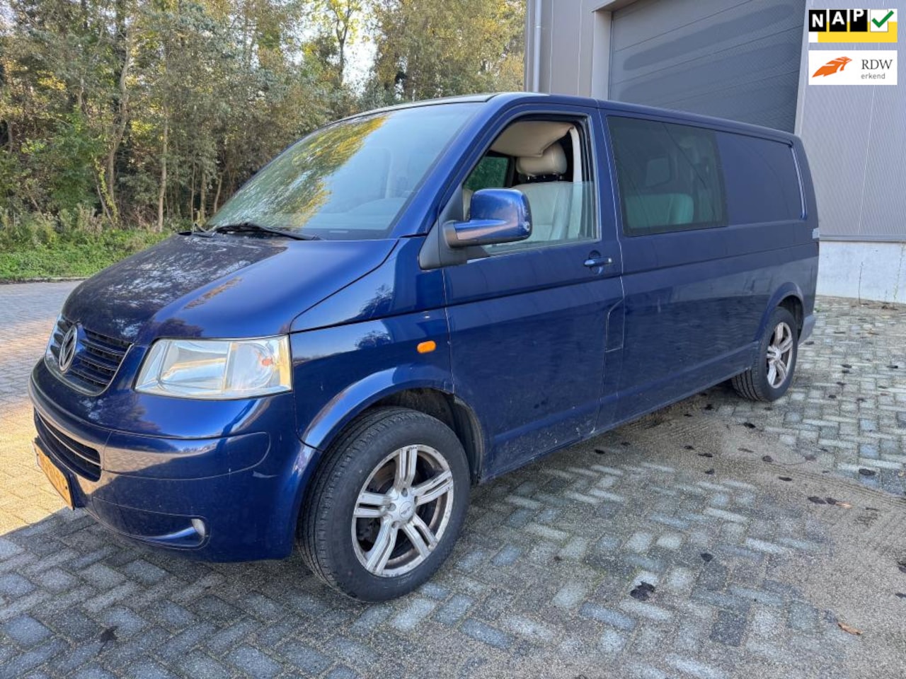 Volkswagen Transporter - 2.5 TDI 340 Trendline DC AIRCO APK - AutoWereld.nl