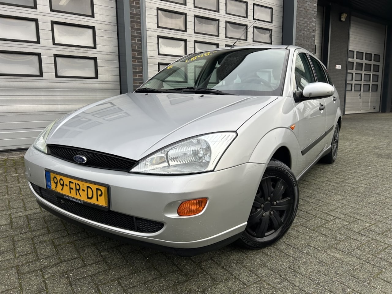 Ford Focus - 1.6 16V 5DRS Trend Nette staat! Rijdt top! - AutoWereld.nl