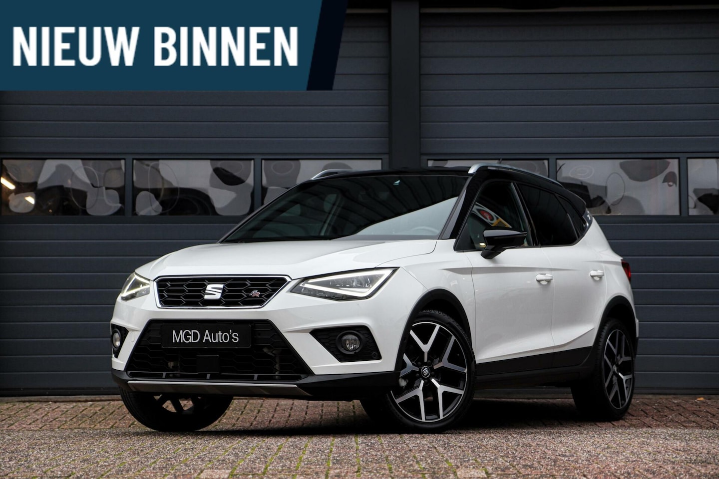 Seat Arona - 1.0 TSI FR Business Intense /VIRTUAL/KEYLESS/CARPLAY/ACC/CAMERA/STOELVERW./LED! - AutoWereld.nl