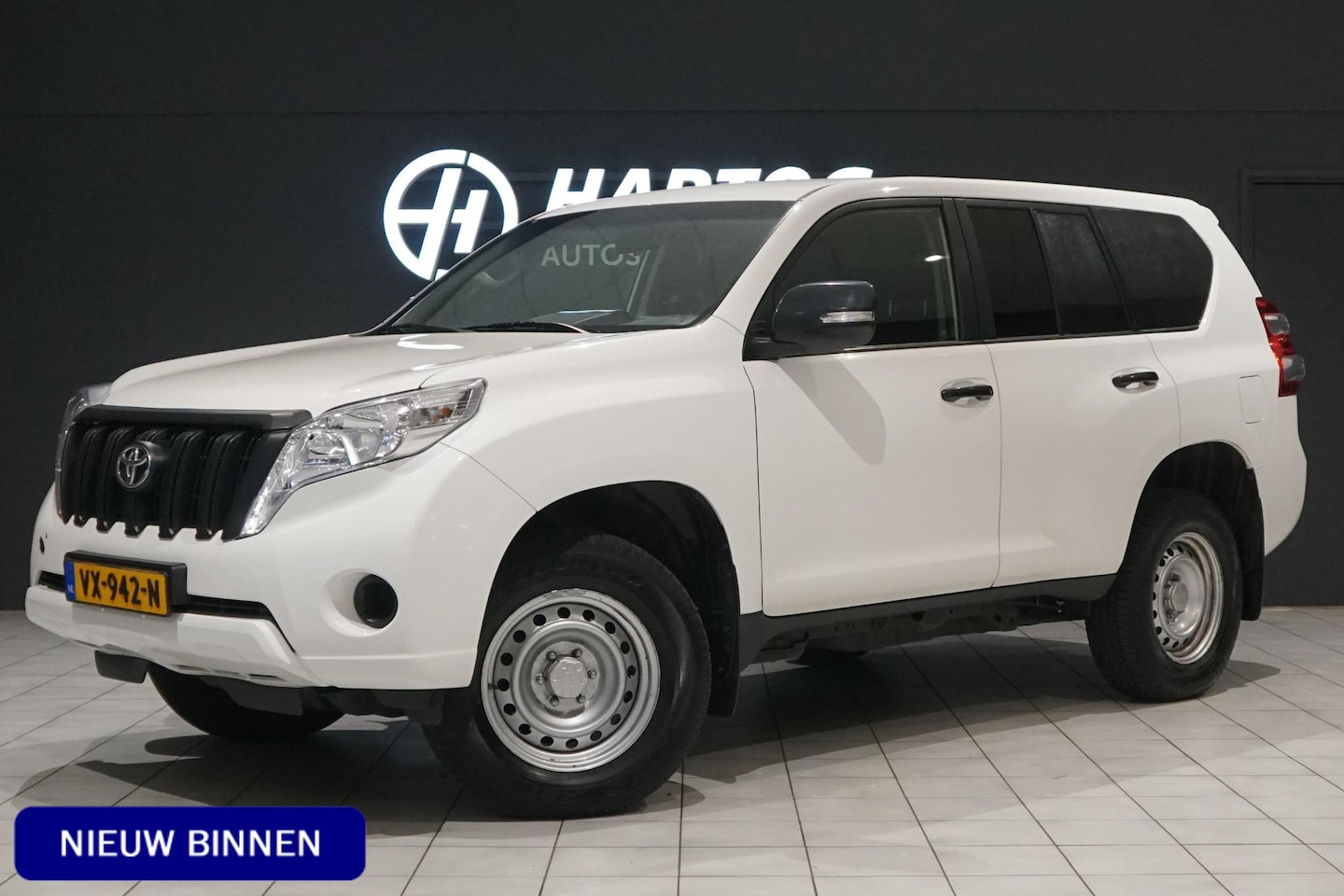 Toyota Land Cruiser - 2.8 D-4D-F LX Blind Van + TREKHAAK - AutoWereld.nl