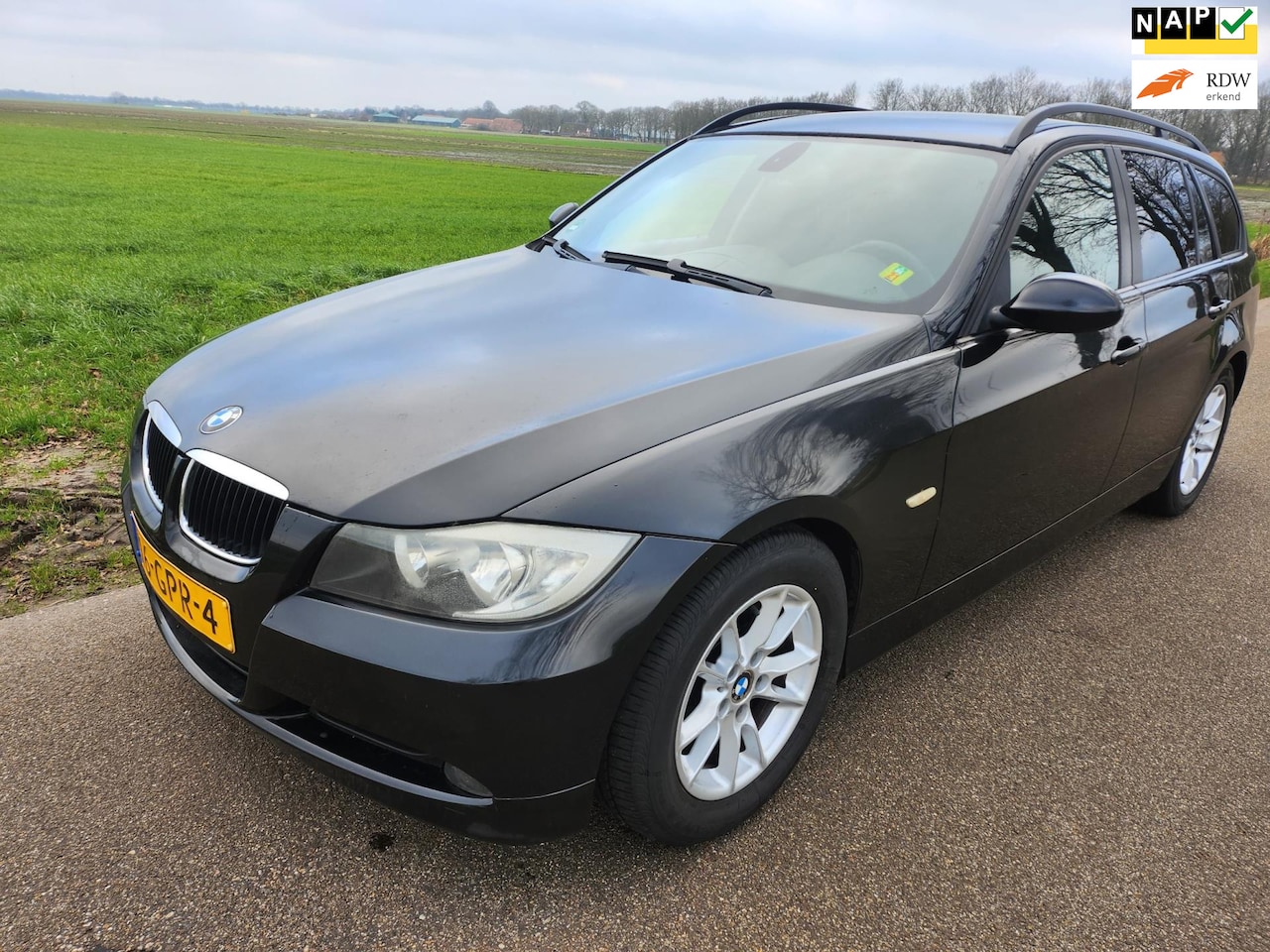 BMW 3-serie Touring - 318i Business Line 318i Business Line - AutoWereld.nl