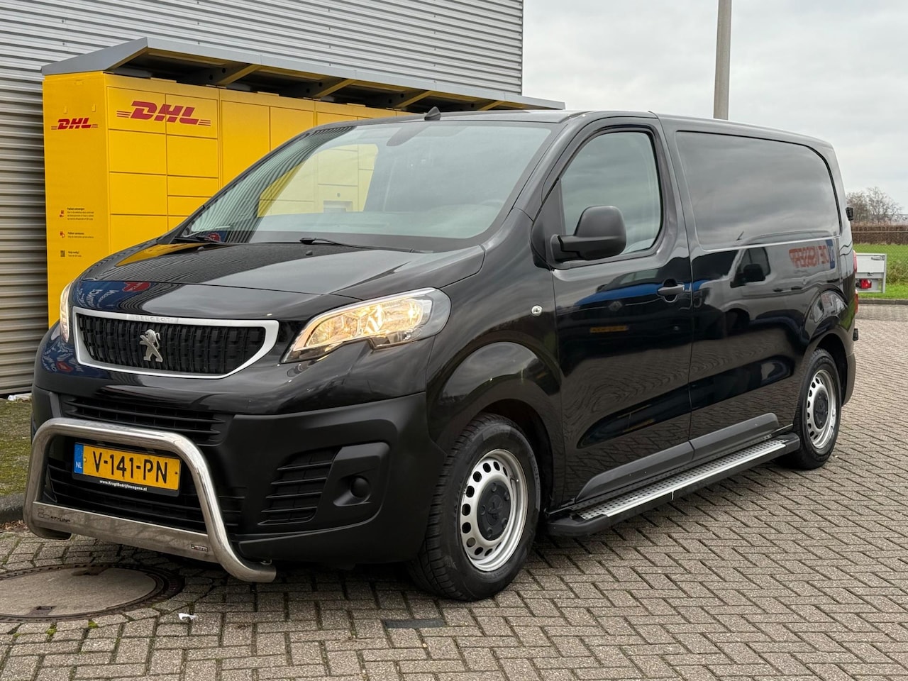 Peugeot Expert - 2.0 BlueHDI 180PK Premium Pack Automaat Navi PDC Camera - AutoWereld.nl