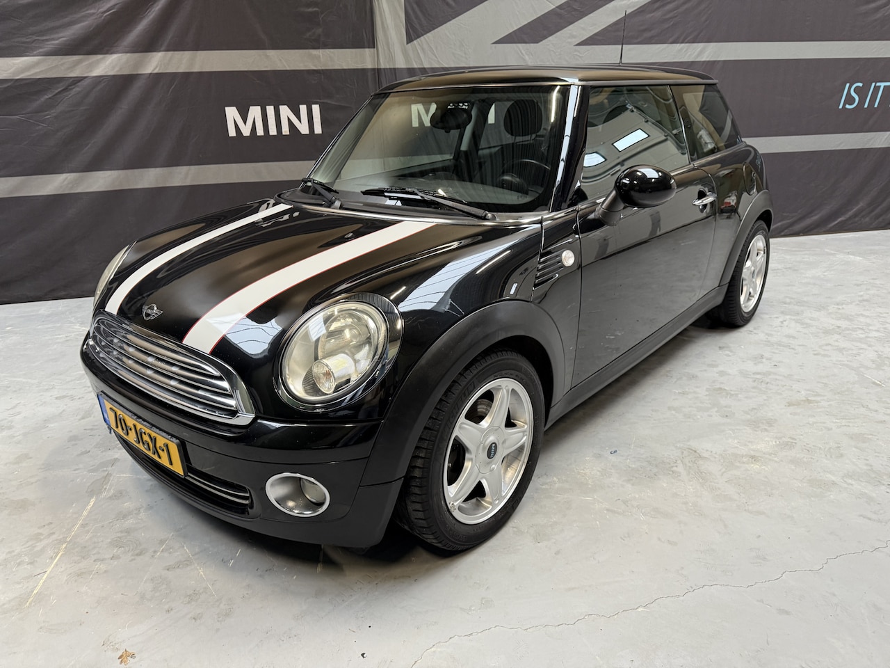 MINI Cooper - Mini 1.6 Pepper. Airco,LM velgen. Zeer mooi !!!"NL met boekjes ! - AutoWereld.nl