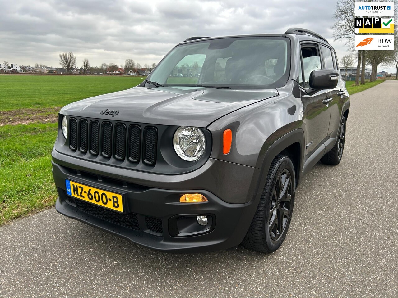 Jeep Renegade - 1.4 MultiAir Night Eagle N.w. D.riem NAP NL AUTO - AutoWereld.nl