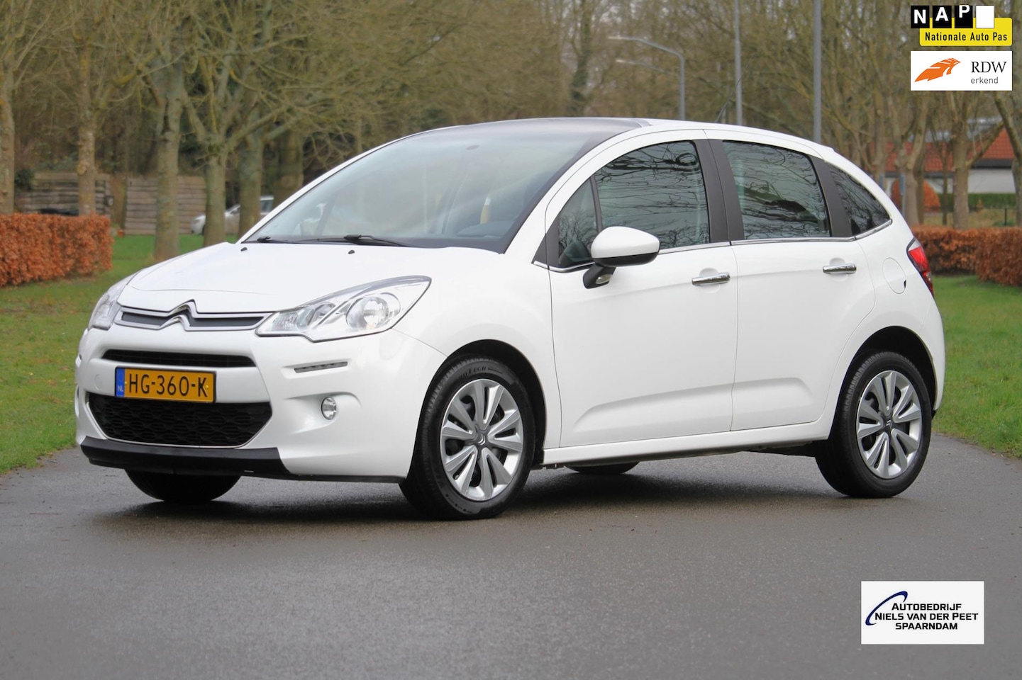 Citroën C3 - 1.0 PureTech Collection / Airco / Cruise control / Panoramische voorruit / Dagrijverlichti - AutoWereld.nl