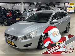 Volvo V60 - 2.0 T5 Ocean Race | AUTOMAAT | 240 PK | TREKHAAK |