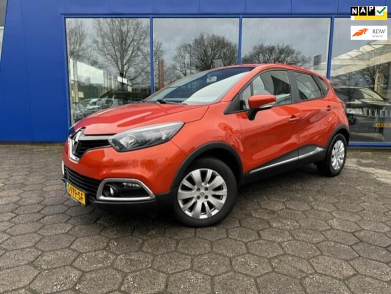 Renault Captur - 0.9 TCe Helly Hansen Navi - Cruise. ctrl - PDC - AutoWereld.nl