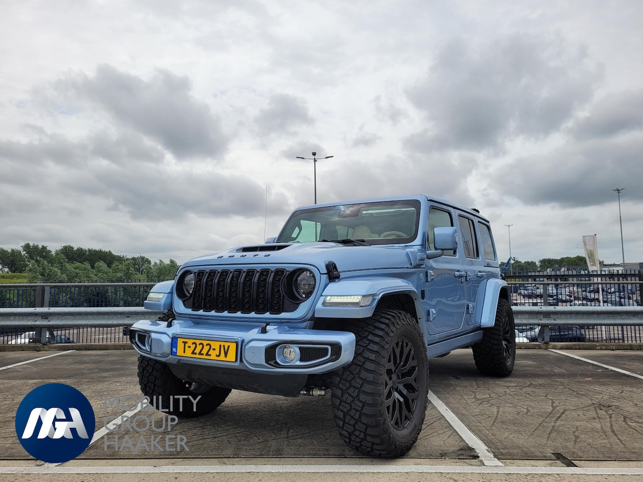 Jeep Wrangler - BRUTE "Casa di Beau" 4xe 380 Rubicon - AutoWereld.nl