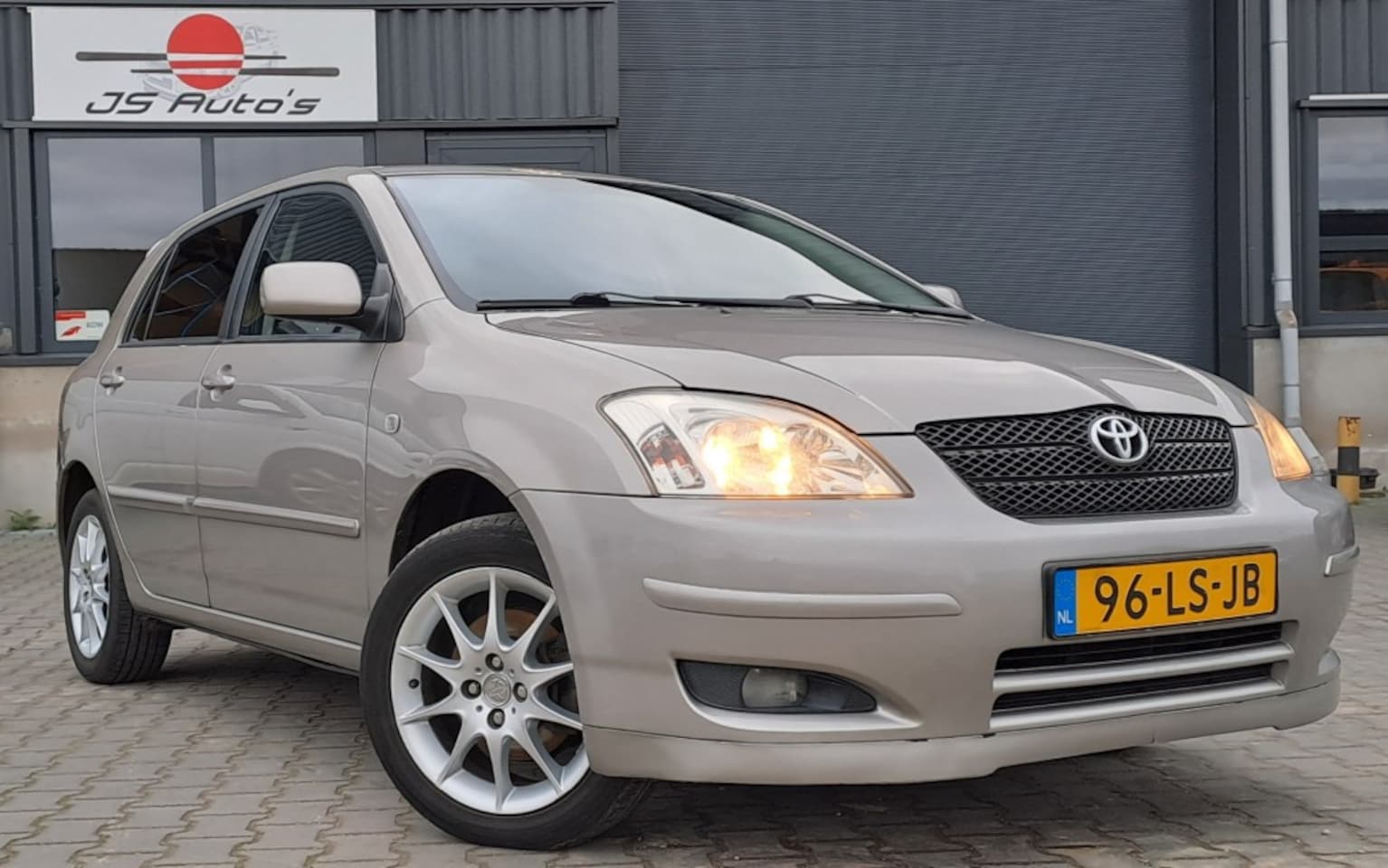 Toyota Corolla - T Sport 1.8 VVTLi TS 192pk 5DRS Airco Leder 2de Eigenaar NAP - AutoWereld.nl