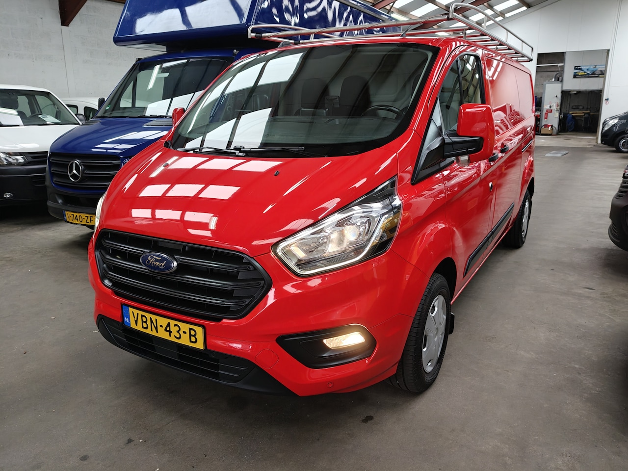 Ford Transit Custom - 300 2.0 TDCI L2H1 2x Schuifdeur Imperial 73DKM!! - AutoWereld.nl