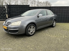 Volkswagen Jetta - 1.6 Comfortline