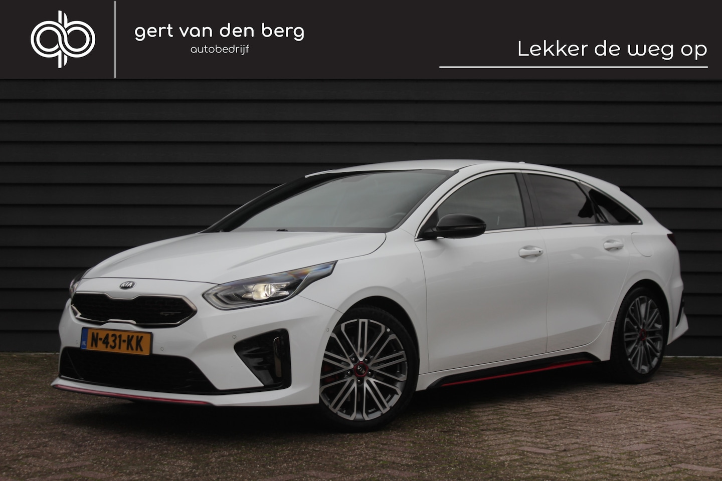 Kia Pro cee'd - 1.6 T-GDI GT - CLIMA - ALCANTARA - TREKHAAK - CARPLAY - CAMERA - - AutoWereld.nl