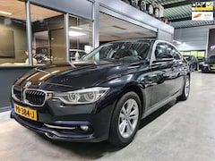 BMW 3-serie - 318i Executive Sport - Automaat - Clima - Cruise - Navi - Sportstoelen - NL Auto