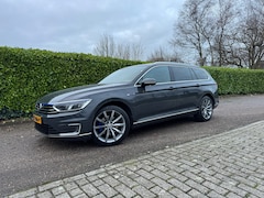 Volkswagen Passat Variant - 1.4 TSI GTE Connected Series Plus