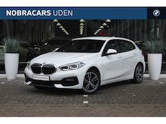 BMW 1-serie - 118i Executive Sport Line Automaat / Sportstoelen / LED / Cruise Control / PDC / Live Cock