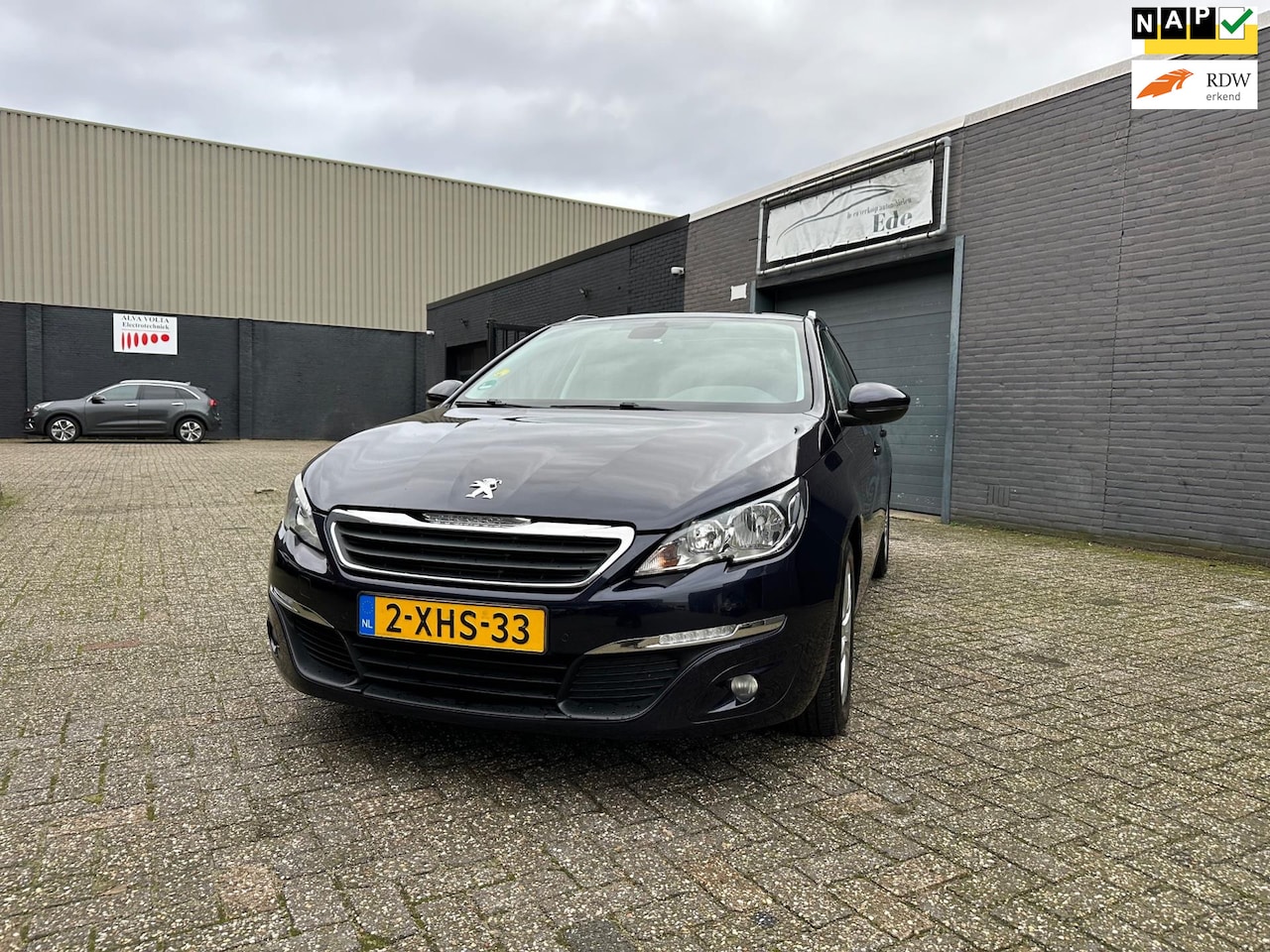 Peugeot 308 SW - 1.6 BlueHDI Blue Lease Executive Clima Cruise Navi Pano PDC LM-Wielen APK NAP. - AutoWereld.nl