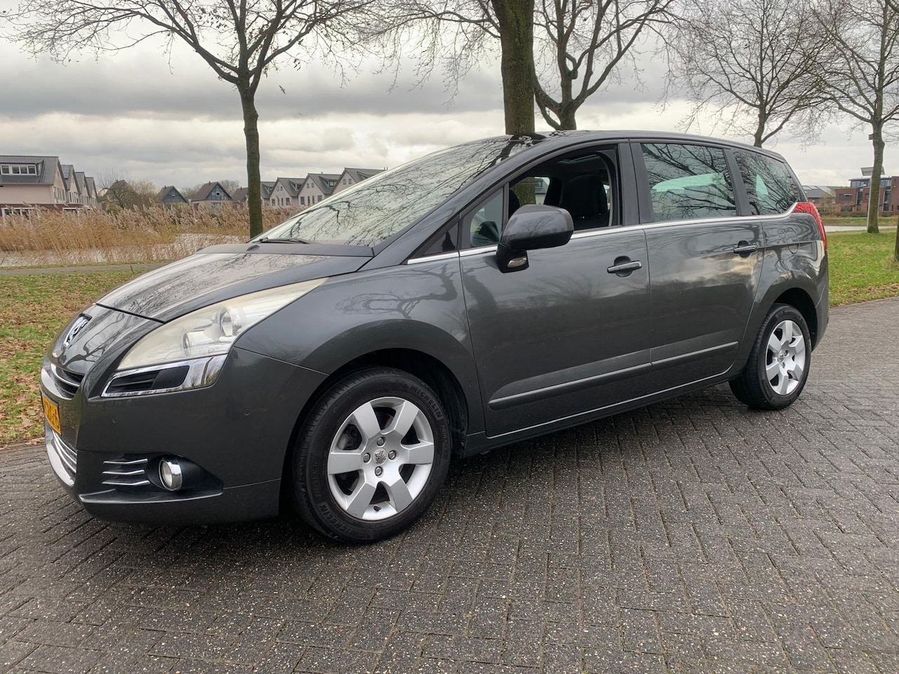 Peugeot 5008 - 1.6 THP ST 7p. 1.6 THP ST 7p. - AutoWereld.nl