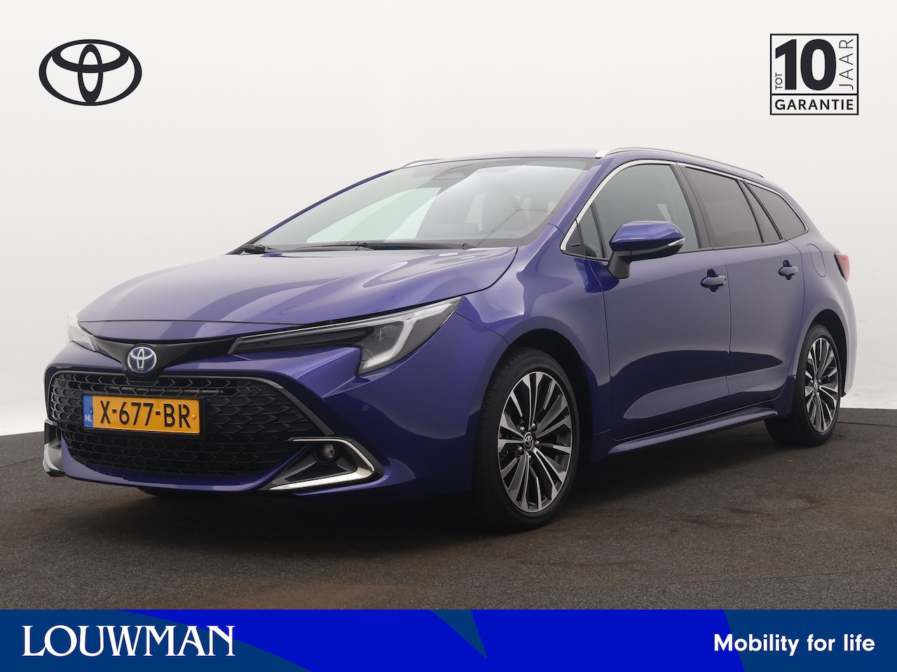 Toyota Corolla Touring Sports - 1.8 Hybrid First Edition | Camera | Parkeersensoren | LM velgen | Stoelverwarming | Draadl - AutoWereld.nl