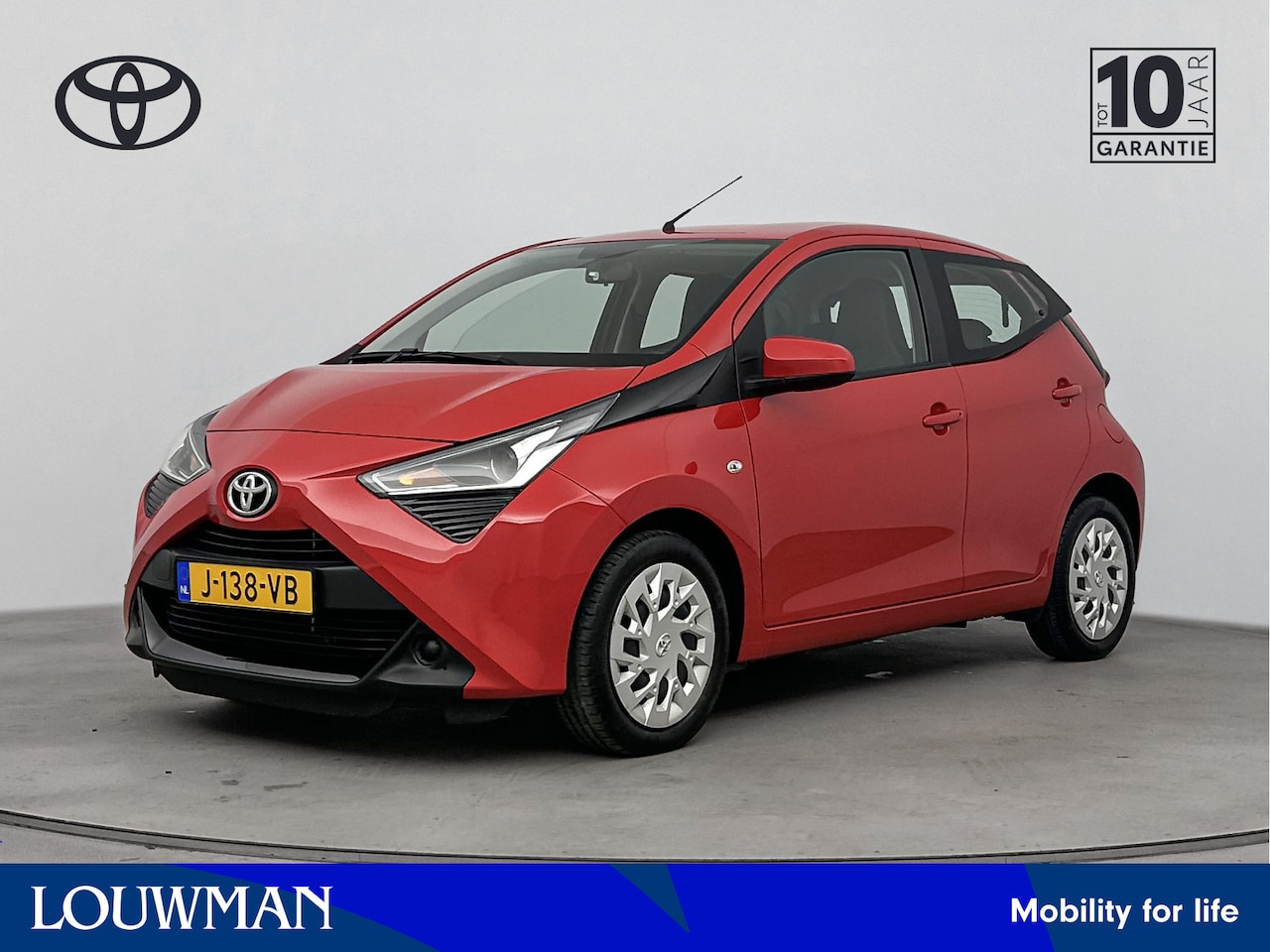 Toyota Aygo - 1.0 VVT-i x-play | Airco | Apple Carplay/Android Auto | - AutoWereld.nl