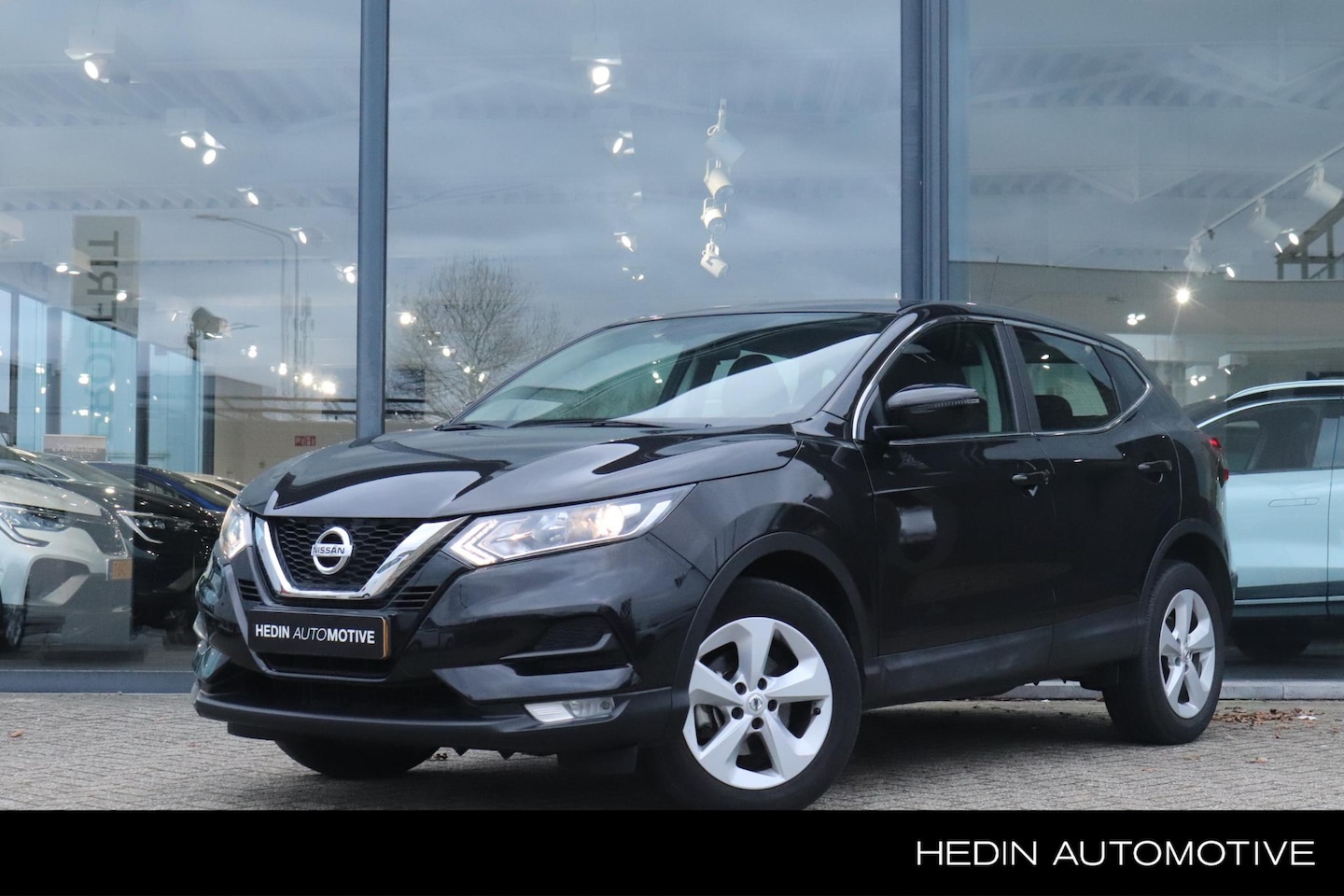 Nissan Qashqai - 1.3 DIG-T Acces Edition | Trekhaak | Camera | Navigatie | Climate Control | Cruise Control - AutoWereld.nl