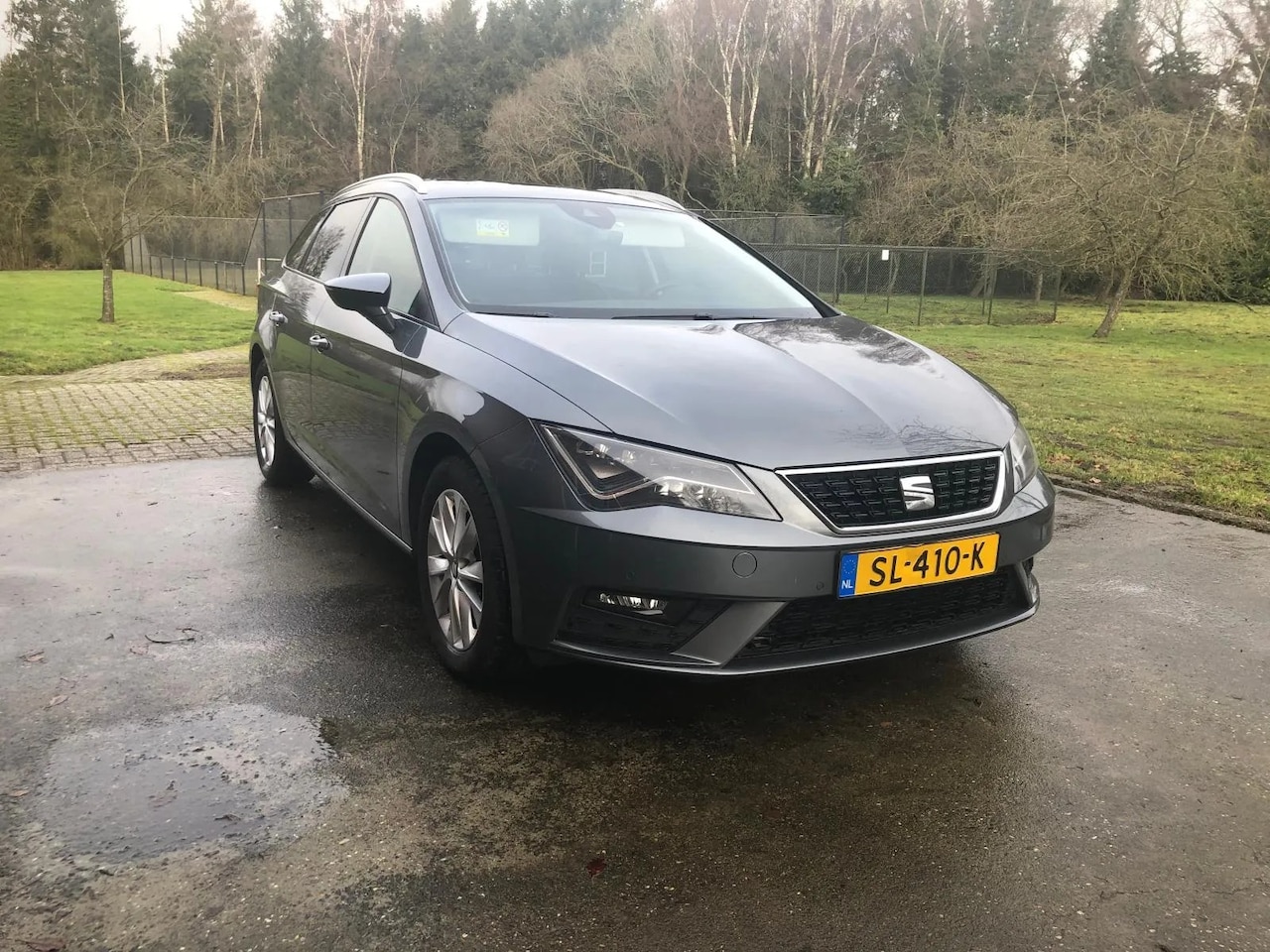 Seat Leon ST - 1.6 TDI Style Business Intense Panorama dak - AutoWereld.nl