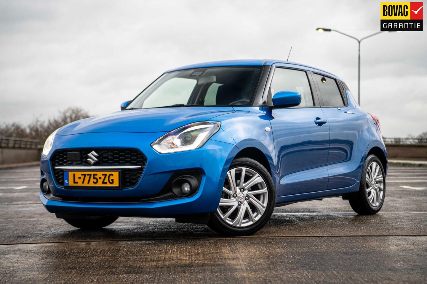 Suzuki Swift - 1.2 Select Smart Hybrid | Adaptieve Cruise Control | Airco | Achteruitrijcamera | Stoelver - AutoWereld.nl