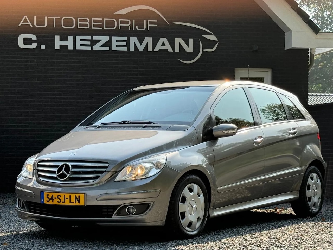 Mercedes-Benz B-klasse - 200 UNIEK AUTMAAT MF Stuurwiel 106DKM NAP - AutoWereld.nl