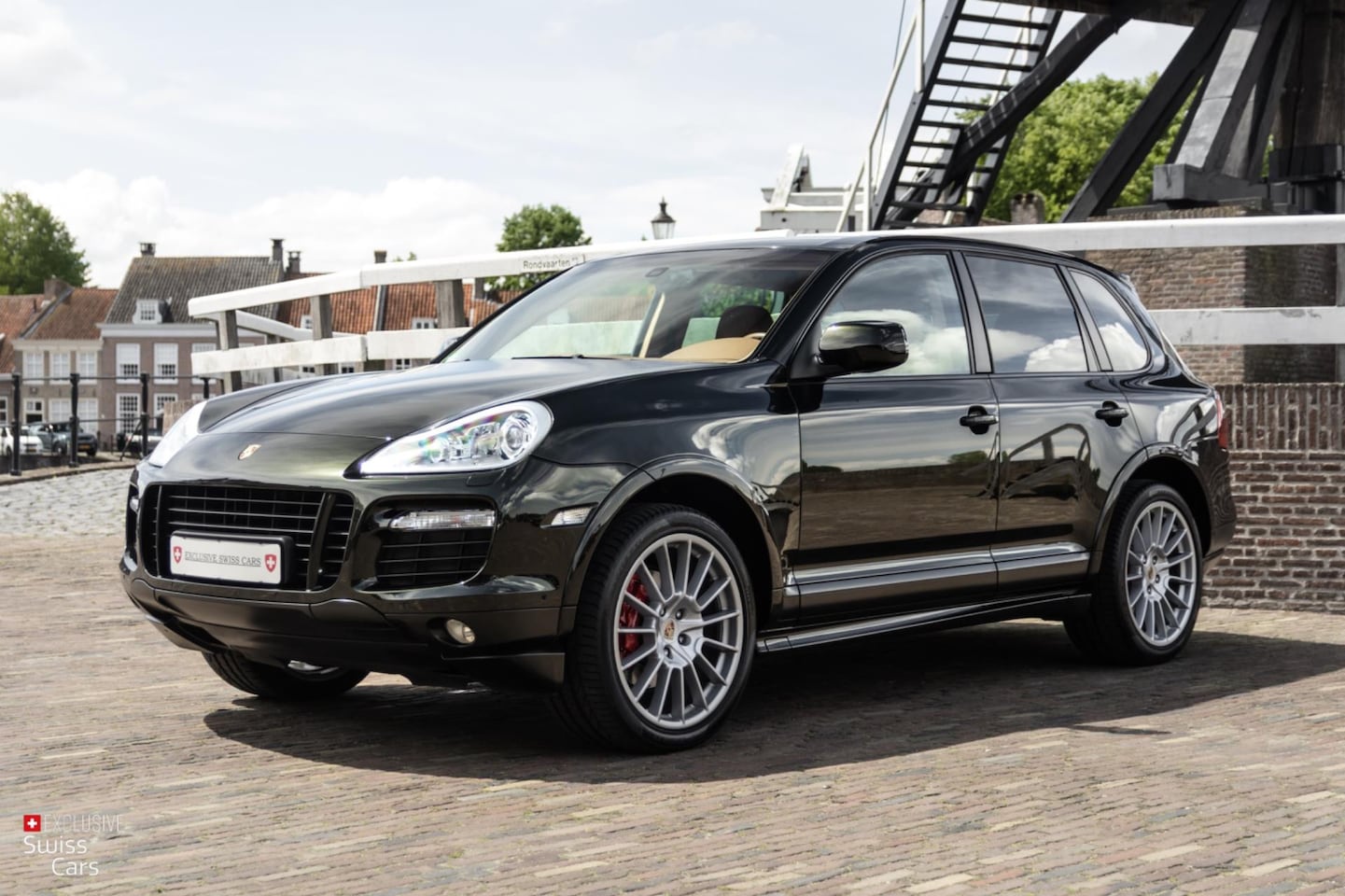 Porsche Cayenne - 4.8 GTS|Olijf Groen|Youngtimer| - AutoWereld.nl