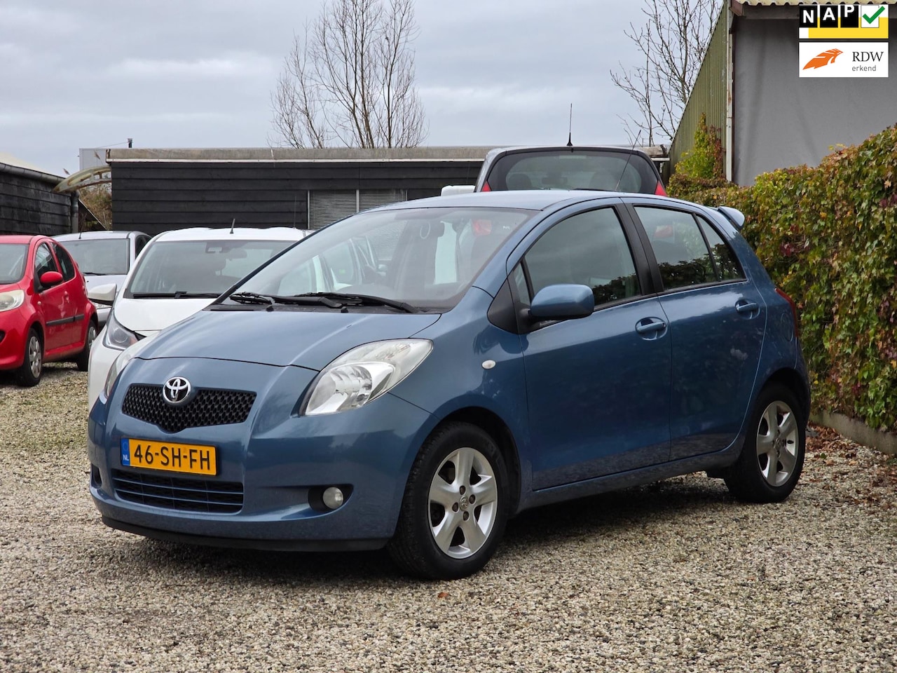 Toyota Yaris - 1.3 VVTi Luna 5drs/Automaat/Airco - AutoWereld.nl