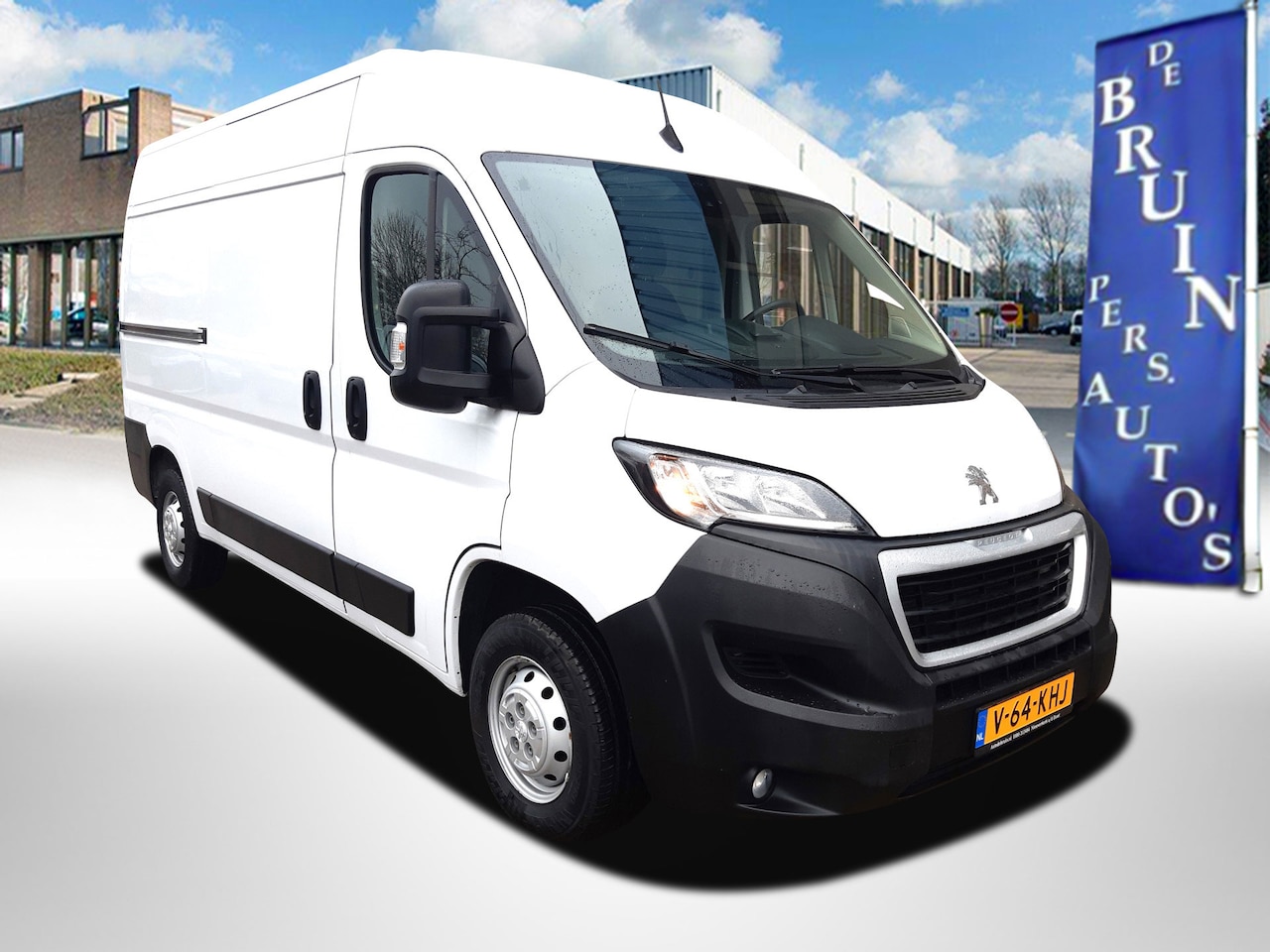 Peugeot Boxer - 2.2 BlueHDi 140 Pk L2/H2 Airco Cruise Control Navigatie - AutoWereld.nl