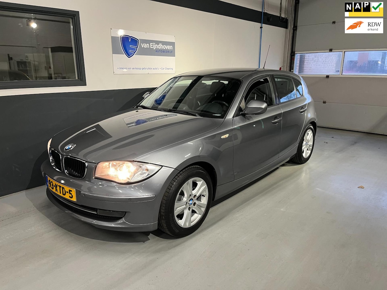 BMW 1-serie - 116i Business Line Autom.|Navi|Cruise - AutoWereld.nl