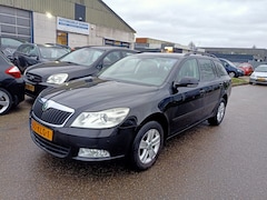 Skoda Octavia Combi - 1.4 TSI Ambition Business Line NAV.+ Clima Bj:2010 NAP