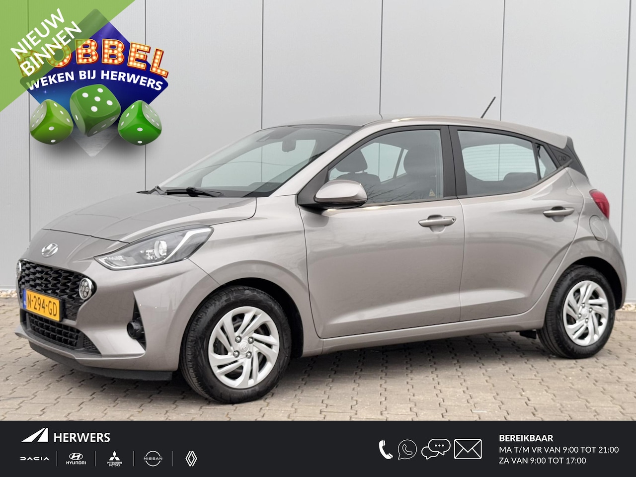 Hyundai i10 - 1.0 Premium / Cruise controle/ Airco/ Navigatie/ - AutoWereld.nl