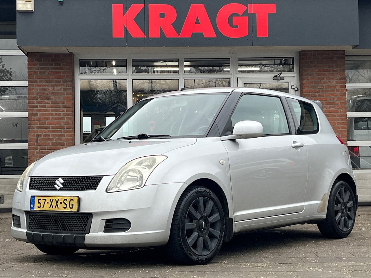 Suzuki Swift - GLS 1.5 - lichtmetaal - airco - sportief! - AutoWereld.nl