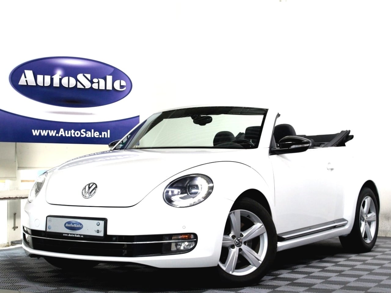 Volkswagen Beetle Cabriolet - 1.4 TSI Sport XENON NAVI PDC CRUISE STOELVERW '13 - AutoWereld.nl