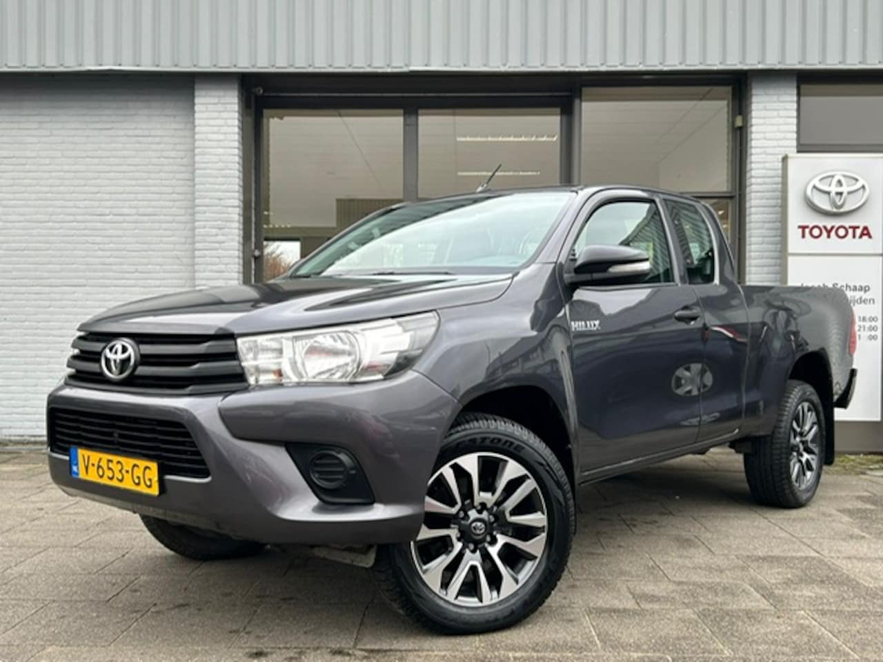 Toyota HiLux - 2.4 D-4D-F Xtra Cab Cool Comfort 2.4 D-4D-F Xtra Cab Cool Comfort - AutoWereld.nl