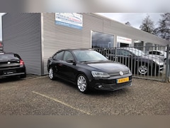 Volkswagen Jetta - 1.6 TDI Comfortline BlueMotion