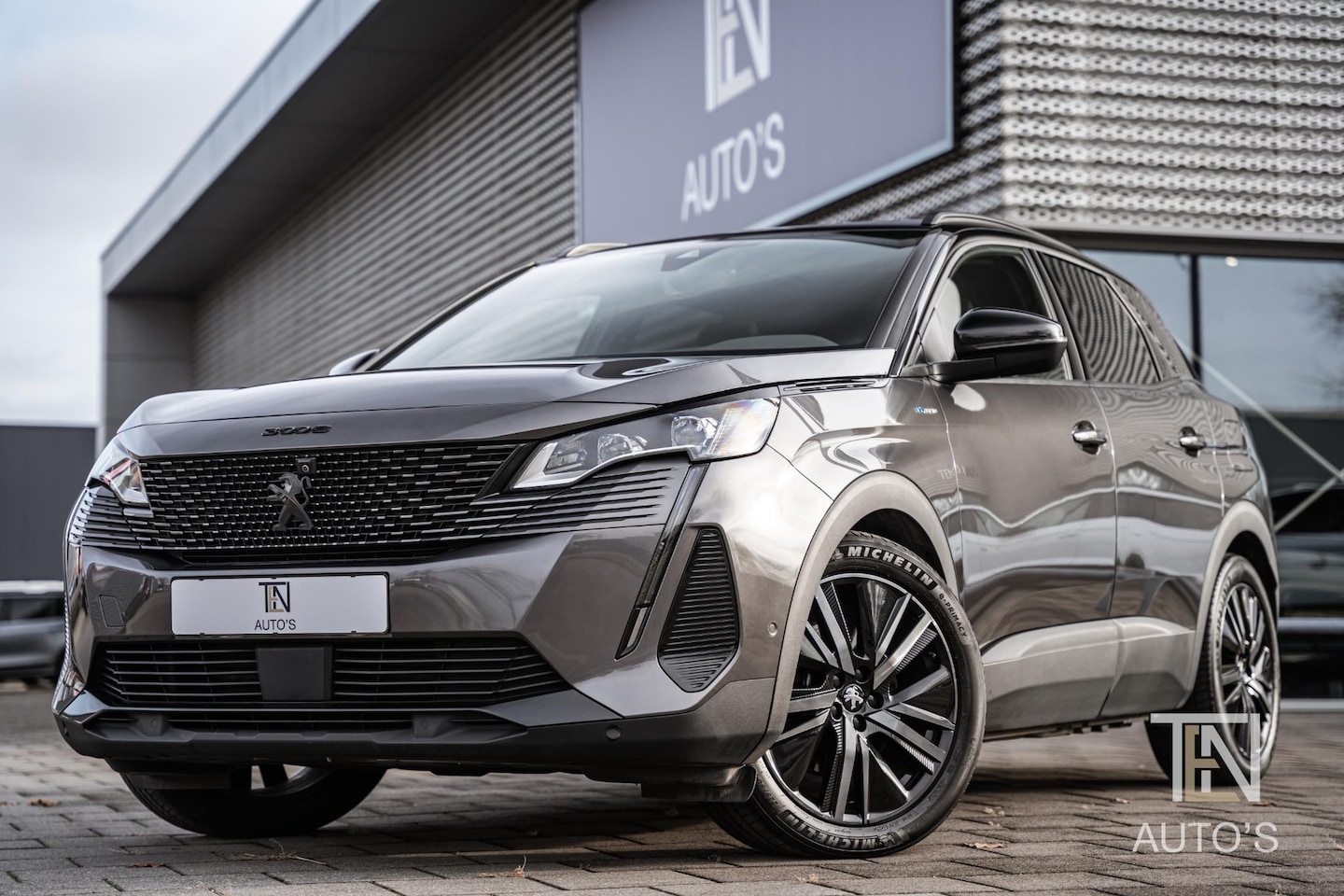 Peugeot 3008 - Hybrid 225 GT | Black Pack | Keyless | Leder | Panodak | 19" | 360-camera - AutoWereld.nl