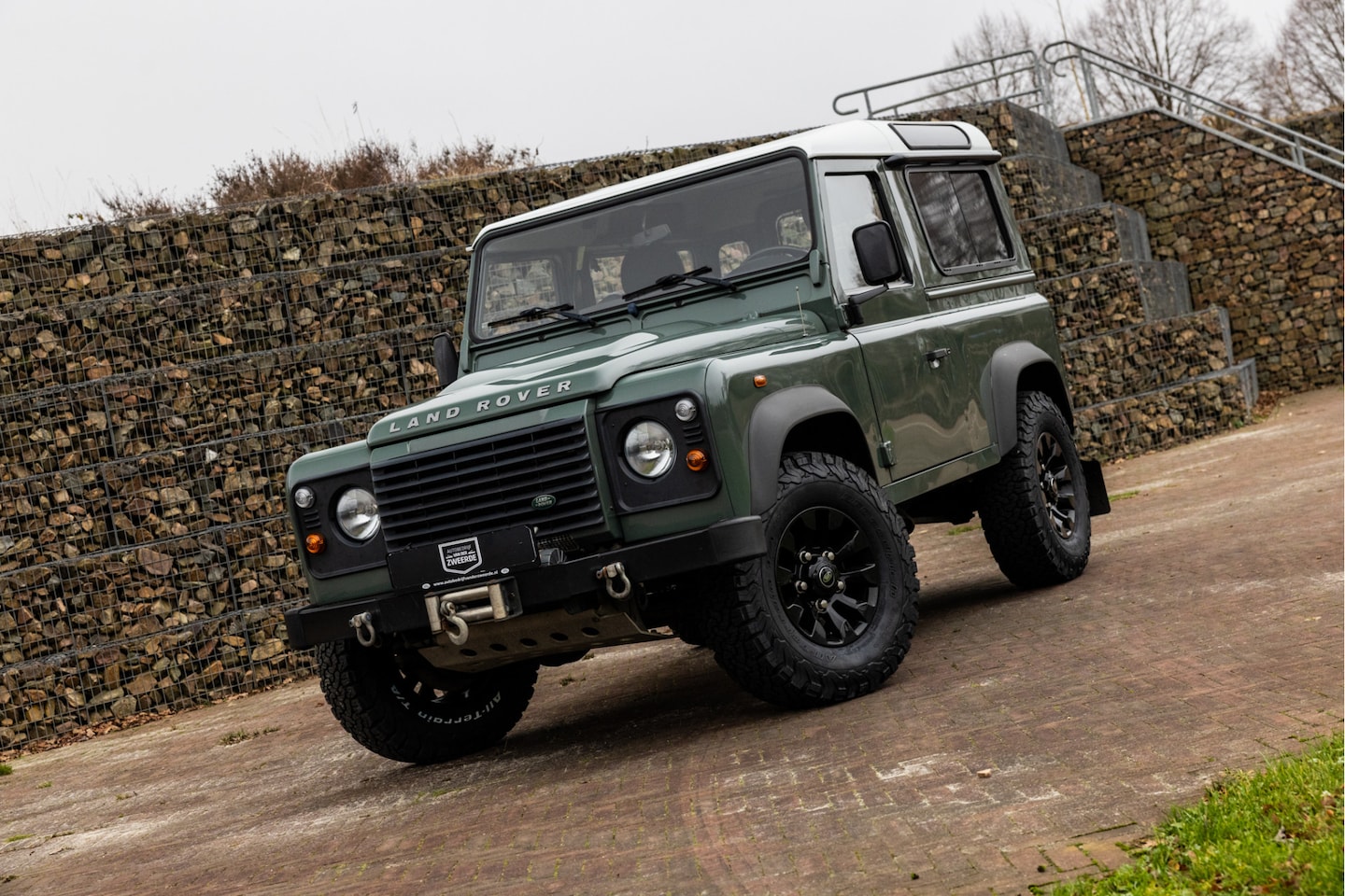 Land Rover Defender - 2.4Tdci Station Wagon Commercial Zeer nette staat - AutoWereld.nl