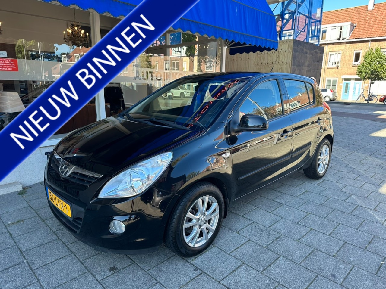 Hyundai i20 - 1.2i DynamicVersion NW KOPPELING/AIRCO - AutoWereld.nl