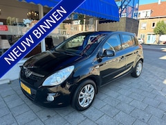 Hyundai i20 - 1.2i DynamicVersion NW KOPPELING/AIRCO