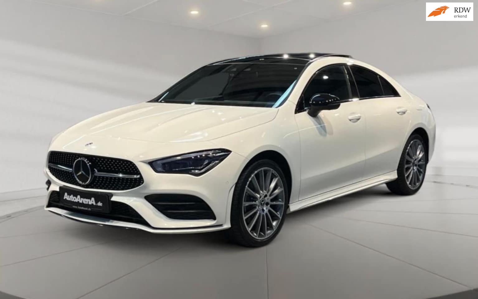 Mercedes-Benz CLA-Klasse - 250 e 250 e, AMG, Pano, BTW! - AutoWereld.nl