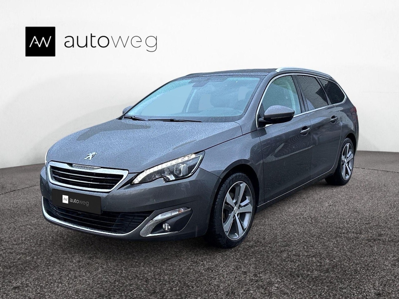 Peugeot 308 SW - 1.2 PureTech Allure Camera | Navi | Pano | Complete onderhoudshistorie - AutoWereld.nl