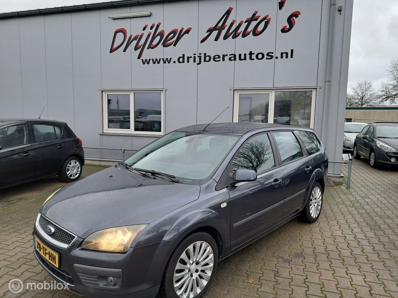 Ford Focus Wagon - 2.0-16V Futura 2.0-16V Futura - AutoWereld.nl