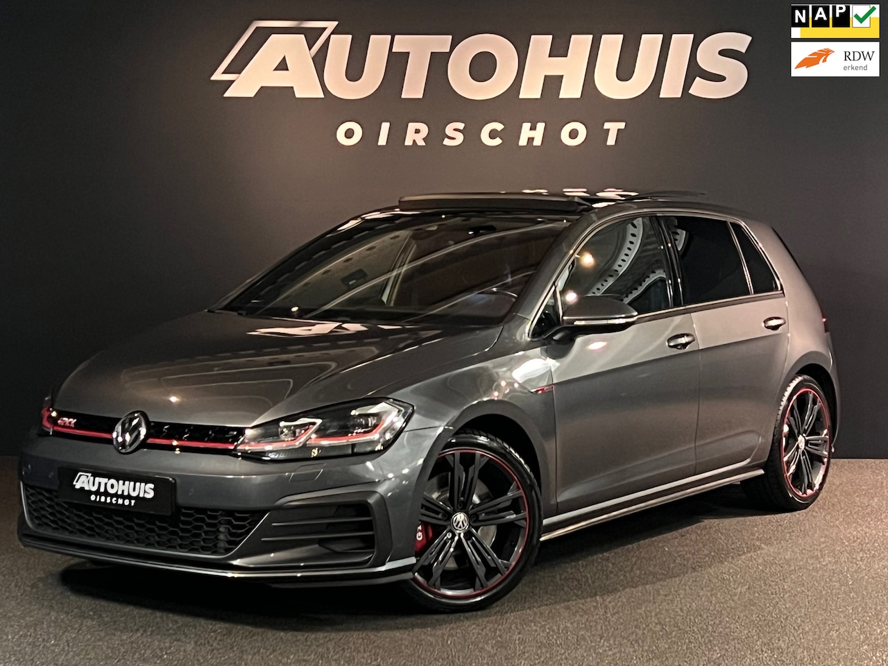 Volkswagen Golf - 2.0 TSI GTI Performance Pano/ Camera/ ACC/ Carplay/ Dynaudio/ Keyless - AutoWereld.nl