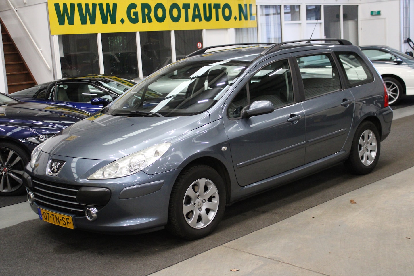 Peugeot 307 Break - 1.6-16V Premium Automaat Airco, Cruise control, Trekhaak - AutoWereld.nl