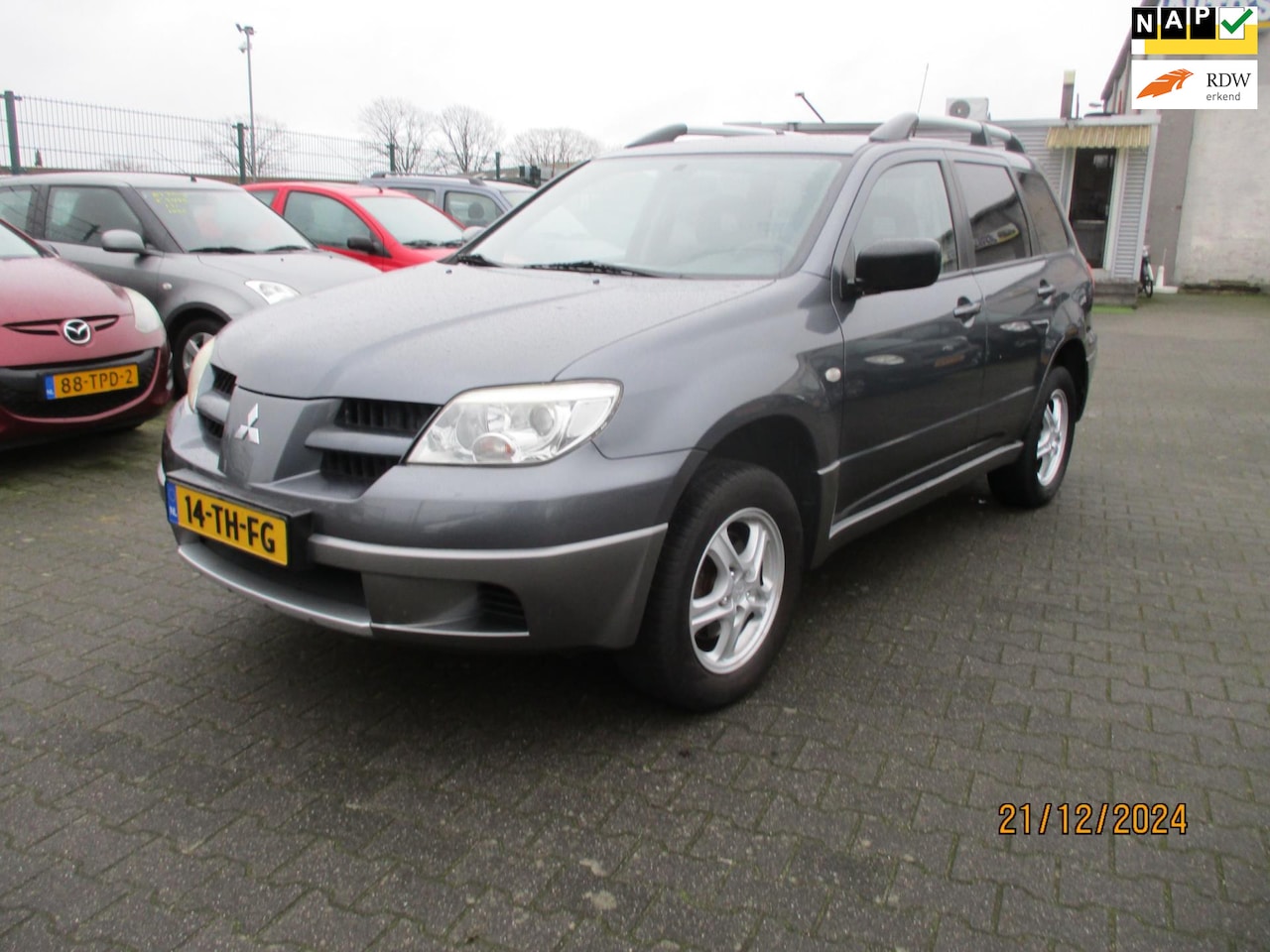 Mitsubishi Outlander Sport - Mitsubishi Outlander Sport 2.0 Invite+-AIRCO-CRUIS CONTR. - AutoWereld.nl