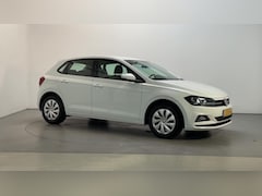 Volkswagen Polo - 1.0 TSI Comfortline Parkeersensoren Navigatie DAB+ App-Connect