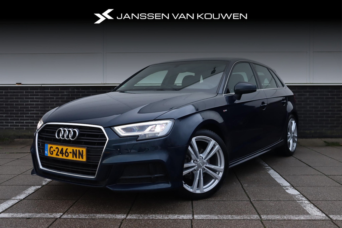 Audi A3 Sportback - 35 TFSI CoD Advance Sport S-Line Automaat Stoelverwarming Virtual Navigatie - AutoWereld.nl