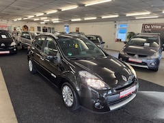 Renault Clio Estate - 1.2 TCE Collection. Zeer goed onderhouden, cruise control, airco en meer